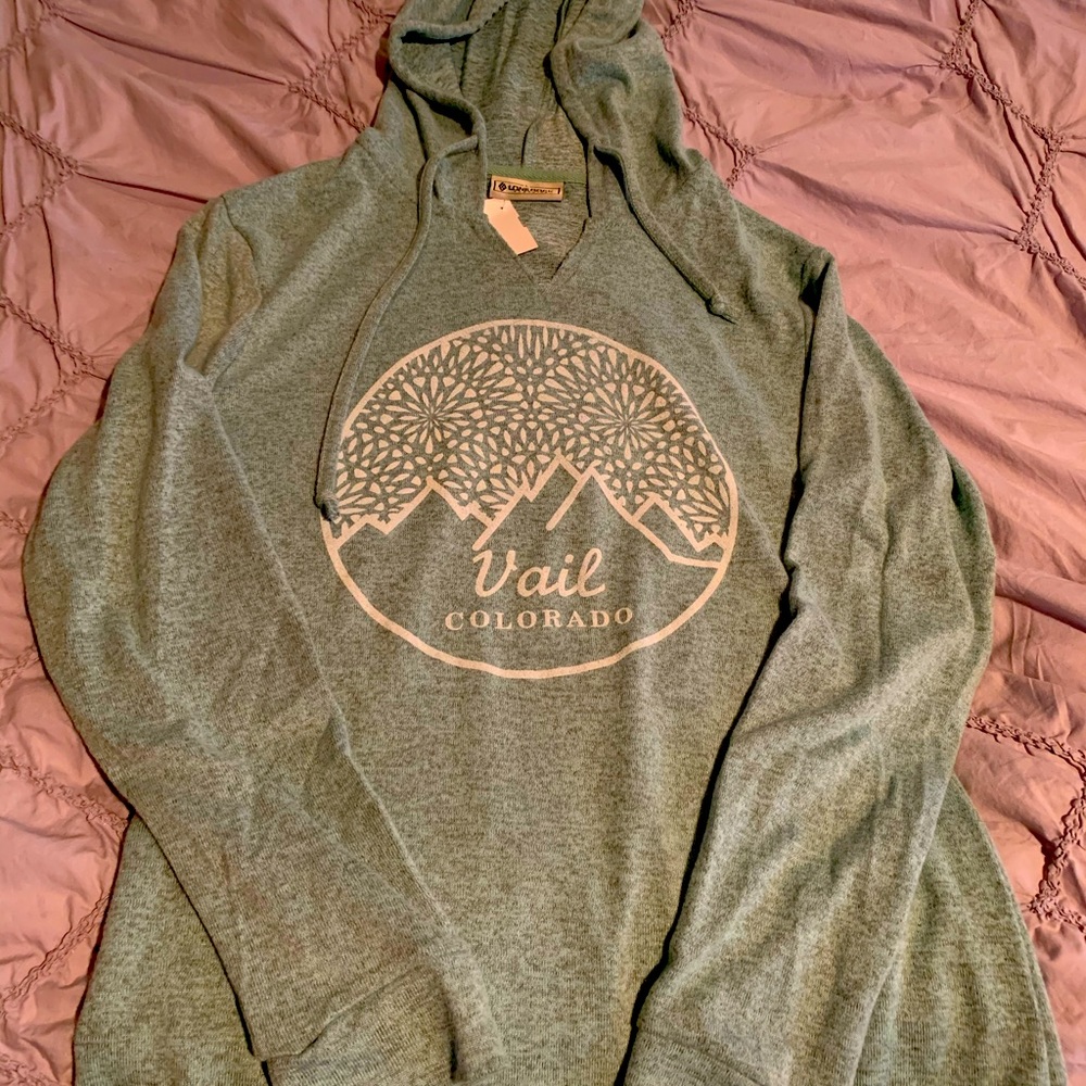 Vail hoodie super soft material never worn